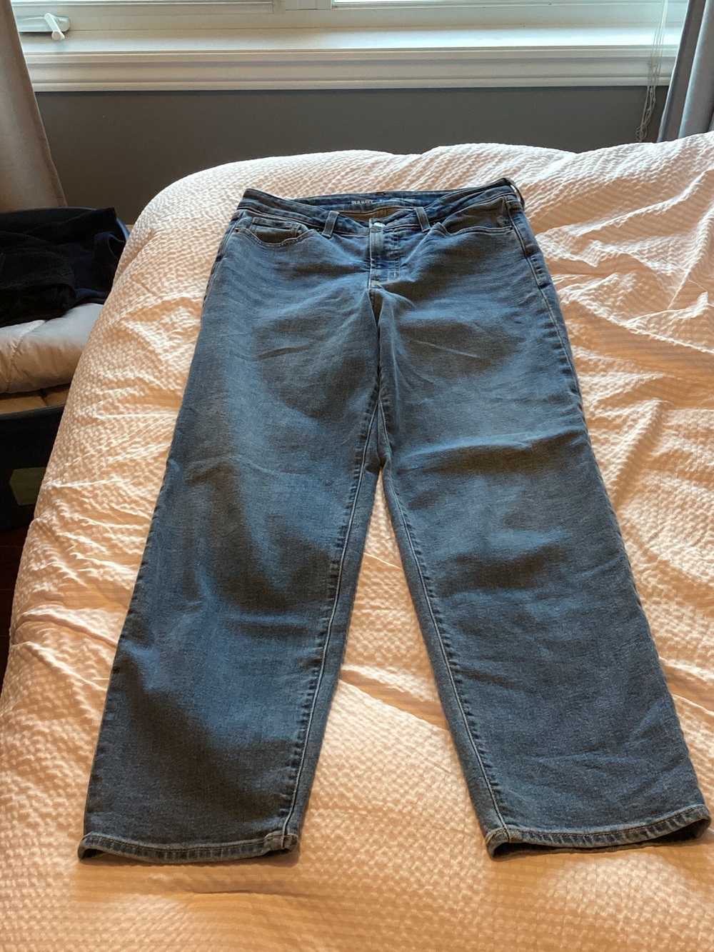 Old Navy Mid Blue Denim Jeans — Everyday Five-Pocket Style